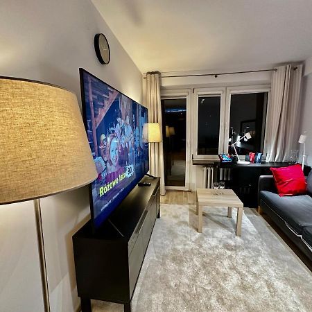 Decor 3 Metro Fast Wifi 1Gbs 80'Tv Hbo Disney Appletv Warschau Exterior foto
