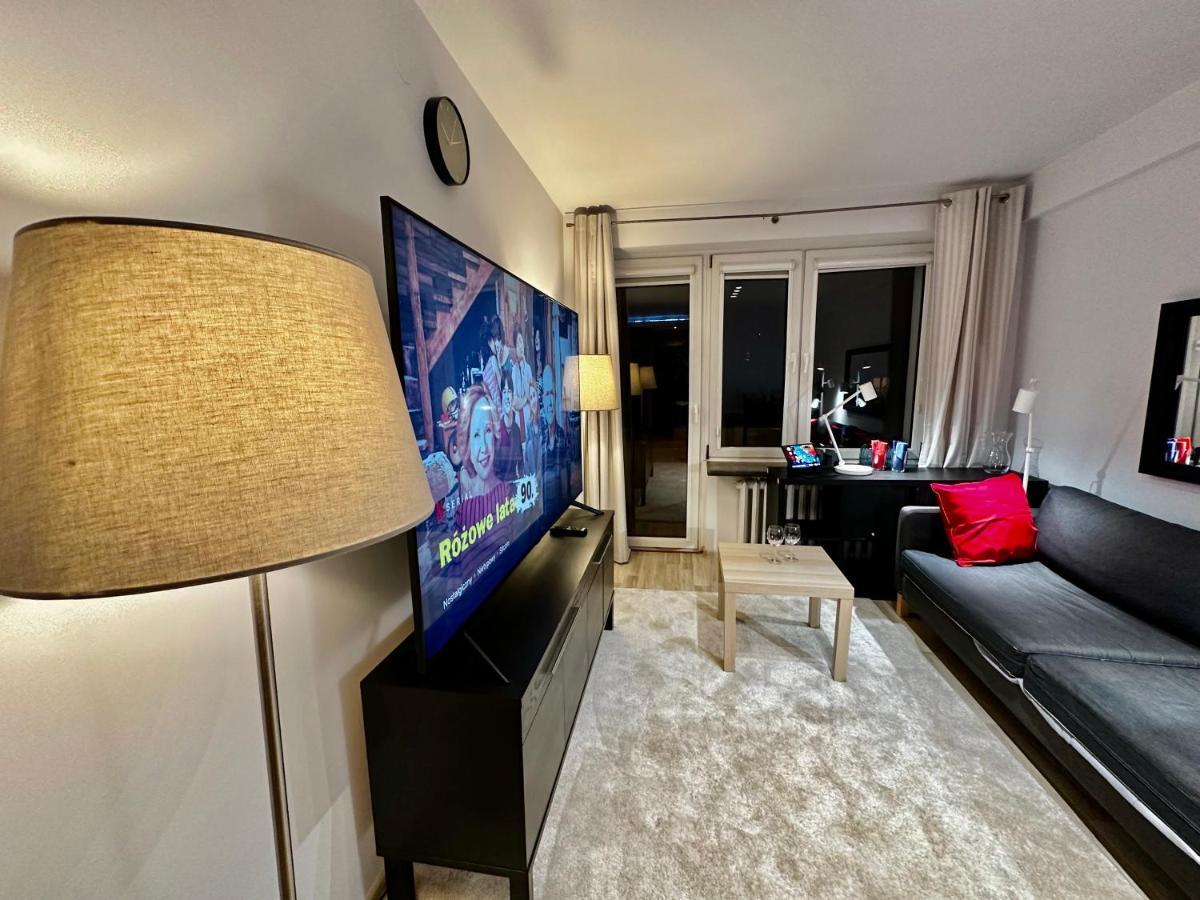 Decor 3 Metro Fast Wifi 1Gbs 80'Tv Hbo Disney Appletv Warschau Exterior foto