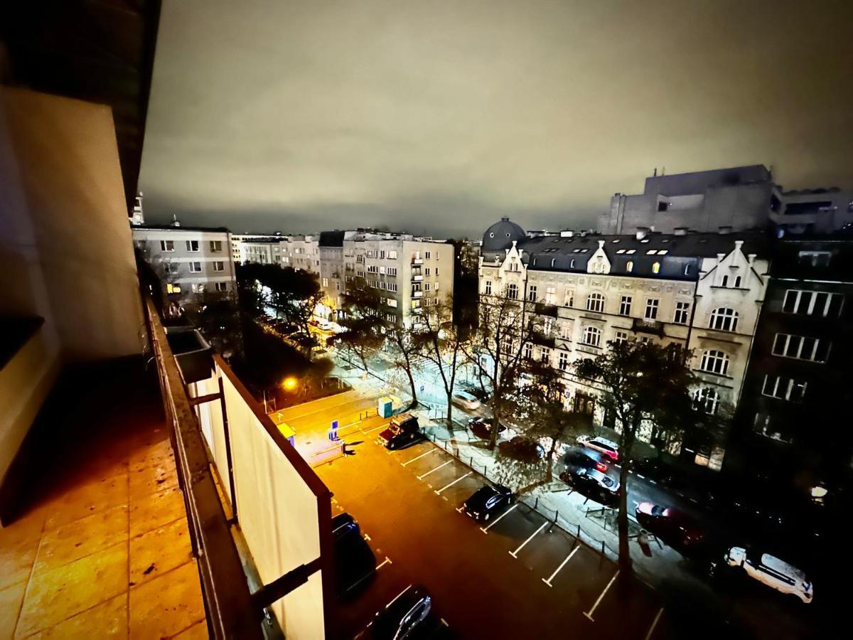 Decor 3 Metro Fast Wifi 1Gbs 80'Tv Hbo Disney Appletv Warschau Exterior foto